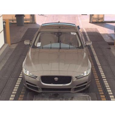 2017 Jaguar XE 35t Premium