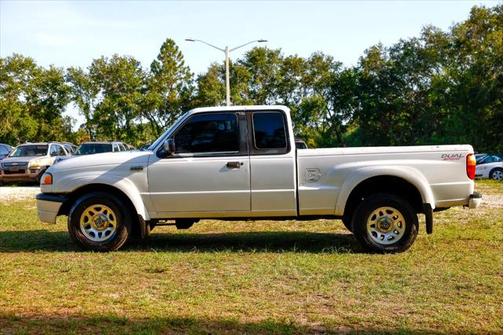 2001 Mazda B3000 CAB PLUS