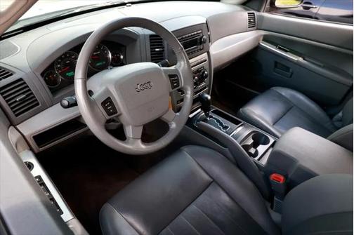 2007 Jeep Grand Cherokee Laredo