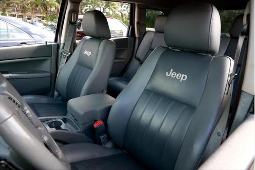 2007 Jeep Grand Cherokee Laredo