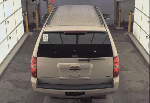 2010 Chevrolet Suburban 1500 LS