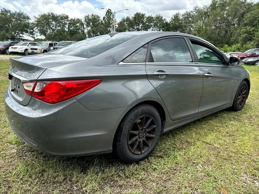 2011 Hyundai SONATA GLS