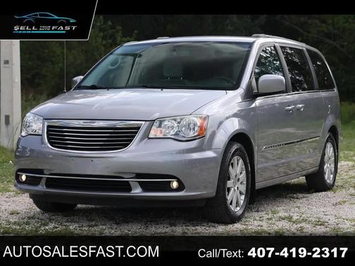 Billet Silver Metallic Clearcoat 2013 Chrysler Town & Country Touring