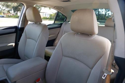 2015 Subaru Legacy Premium