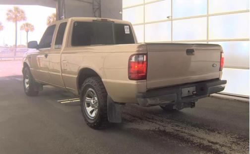 Harvest Gold Clearcoat Metallic 2002 Ford Ranger XLT SuperCab