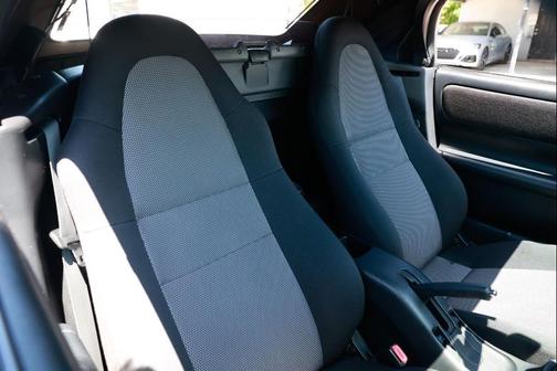 2000 Toyota MR2 2dr Conv Manual