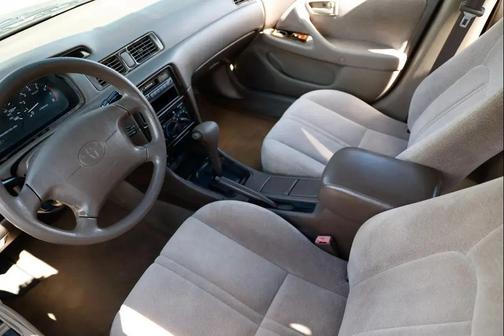 1997 Toyota Camry CE V6