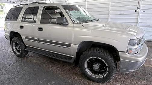 2004 Chevrolet Tahoe Base