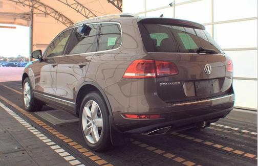2013 Volkswagen Touareg TDI Lux