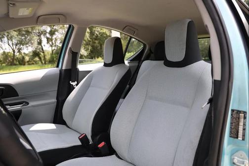 Summer Rain Metallic 2012 Toyota Prius c Base