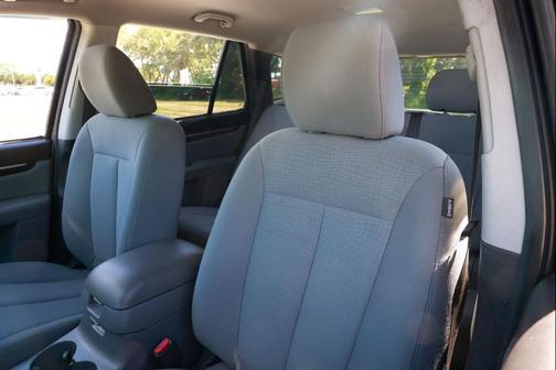 2012 Hyundai SANTA FE GLS