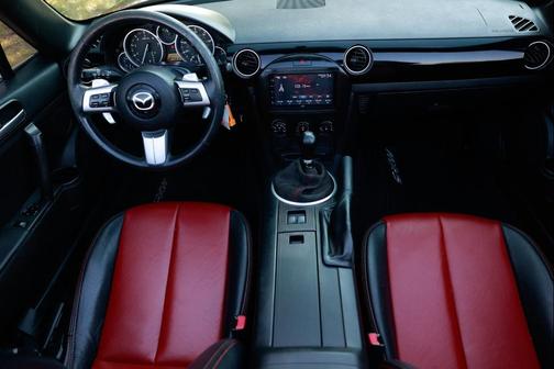 2006 Mazda MX-5 Miata Sport