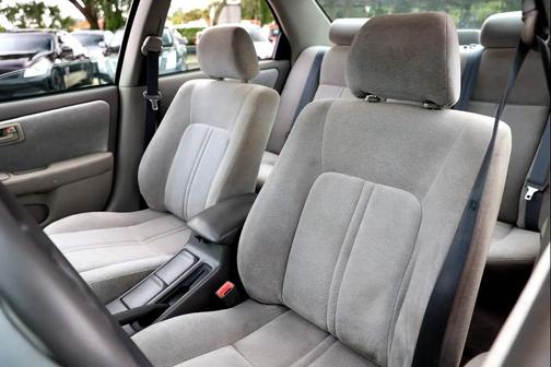 1999 Toyota Camry LE V6