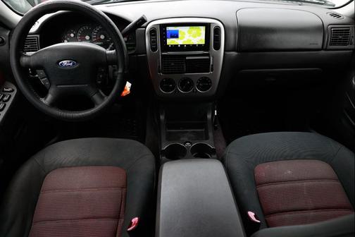2005 Ford Explorer XLT