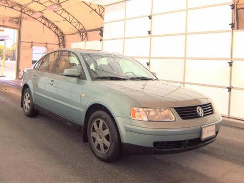 1999 Volkswagen Passat GLS