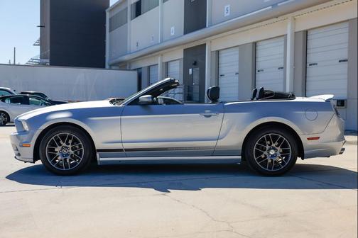2014 Ford Mustang V6 Premium