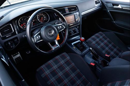 2016 Volkswagen Golf GTI 2.0T S 4-Door