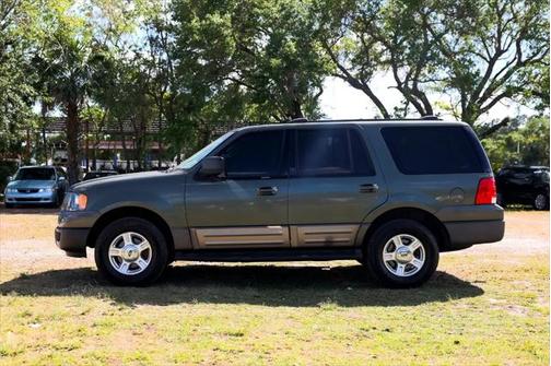 2004 Ford Expedition XLT