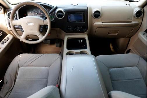 2004 Ford Expedition XLT