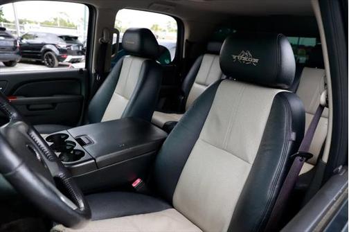 2010 GMC Yukon SLE