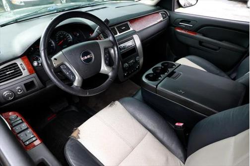 2010 GMC Yukon SLE