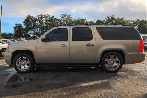 2010 GMC Yukon XL 1500 SLT
