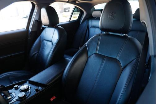 2019 Alfa Romeo Giulia Sport