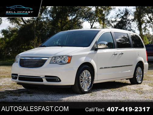 2012 Chrysler Town & Country Limited