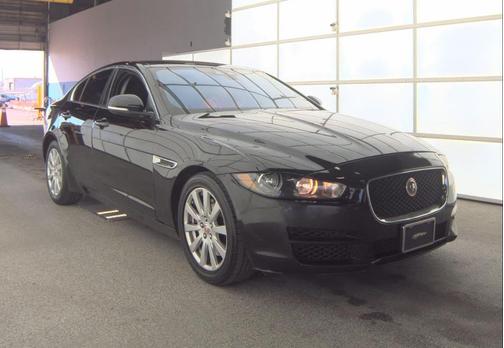 2019 Jaguar XE 25t