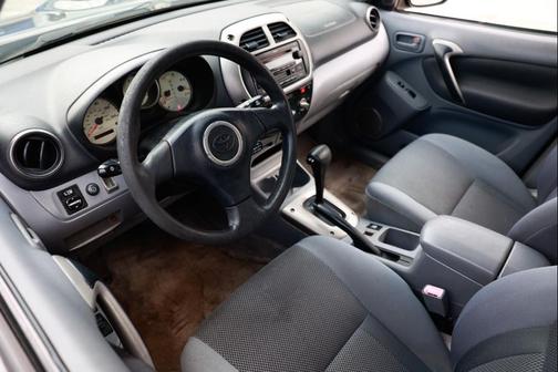 2003 Toyota RAV4 Base