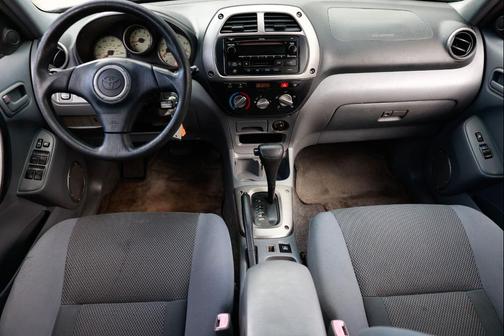 2003 Toyota RAV4 Base