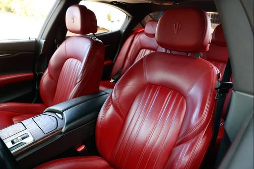 2016 Maserati Ghibli Base