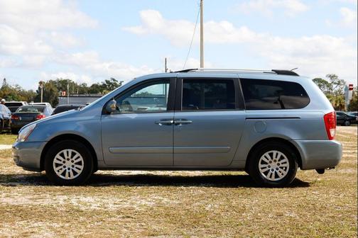 2012 Kia Sedona LX