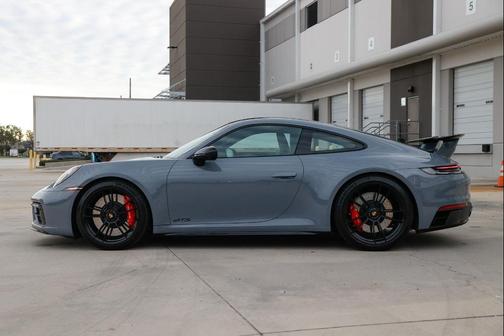 2023 Porsche 911 Carrera GTS