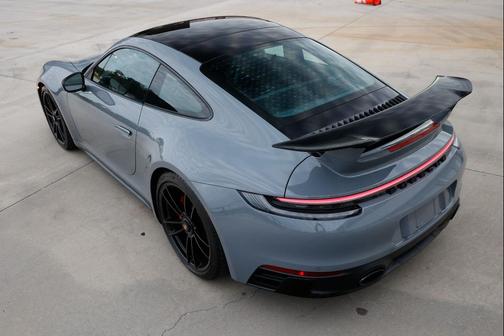 2023 Porsche 911 Carrera GTS