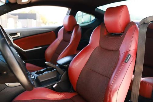 2013 Hyundai Genesis Coupe 3.8 R-Spec
