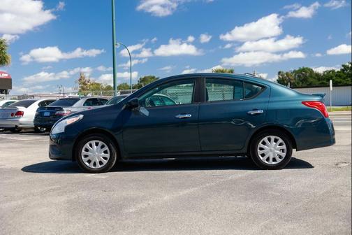 2017 Nissan Versa 1.6 SV