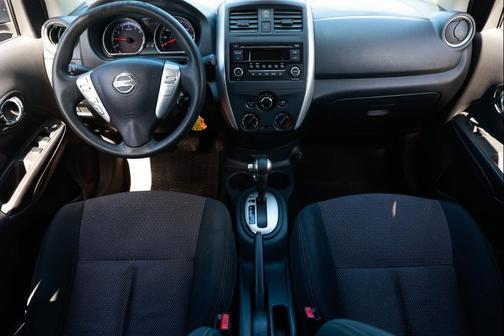 2017 Nissan Versa 1.6 SV
