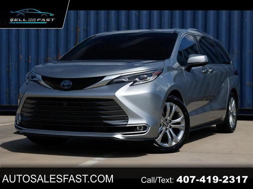 Celestial Silver Metallic 2021 Toyota Sienna Platinum