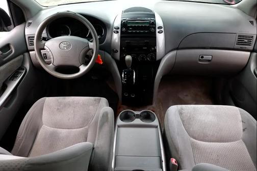 2007 Toyota Sienna LE