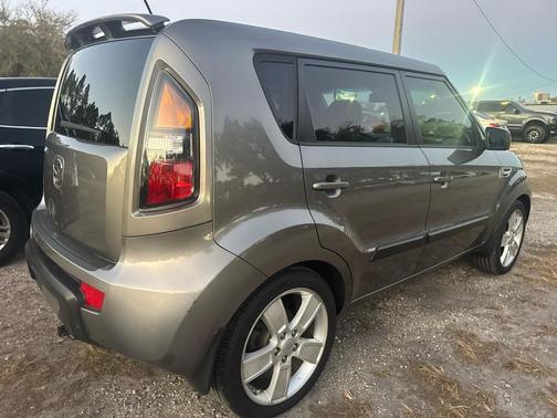 2011 Kia Soul +