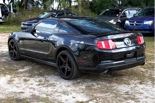 2011 Ford Mustang V6 Premium