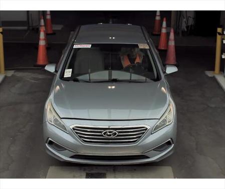 2017 Hyundai SONATA SE