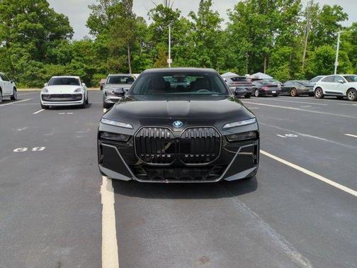 2025 BMW i7 xDrive60