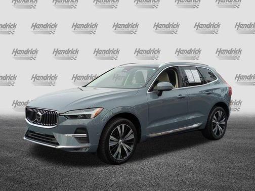 2023 Volvo XC60 B5 Plus Bright Theme