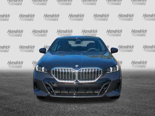 2026 BMW 530 i xDrive