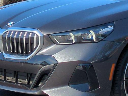 2026 BMW 530 i xDrive