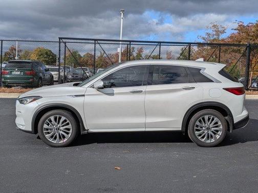 2023 INFINITI QX50 Luxe