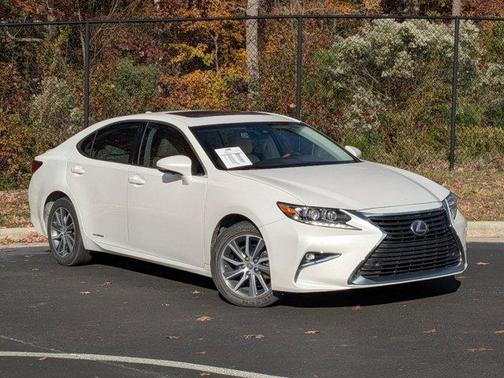 2017 Lexus ES 300h Base