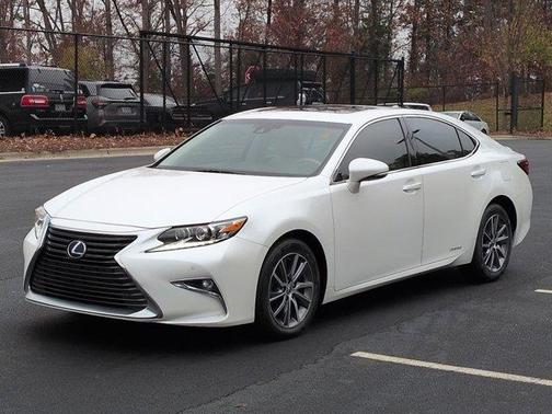 2017 Lexus ES 300h Base